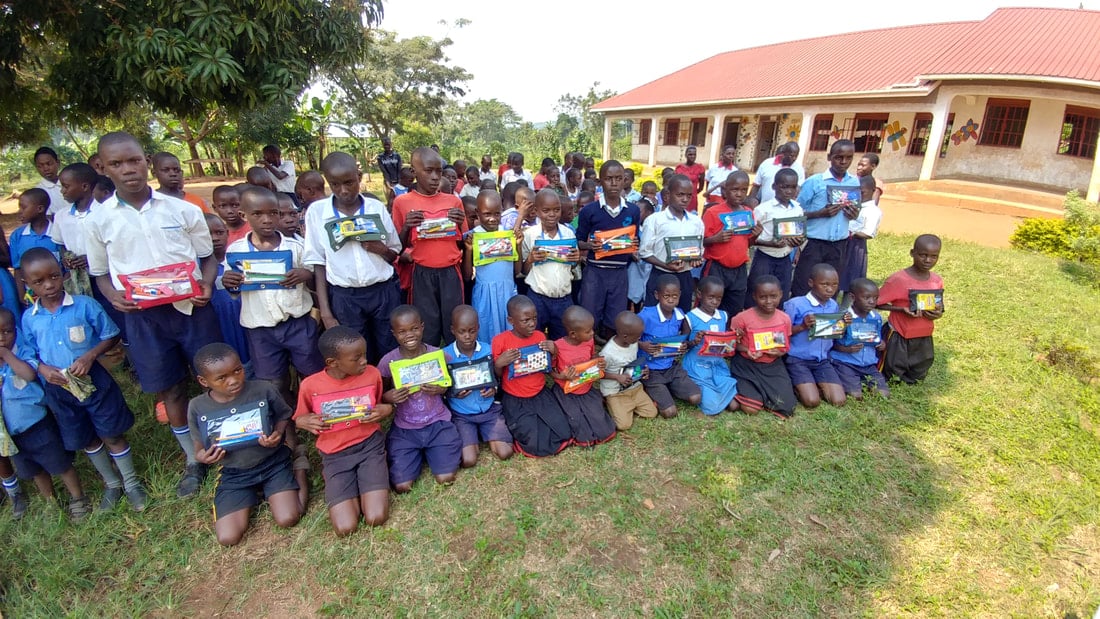 SNAP pupils with school pouches, 2019.