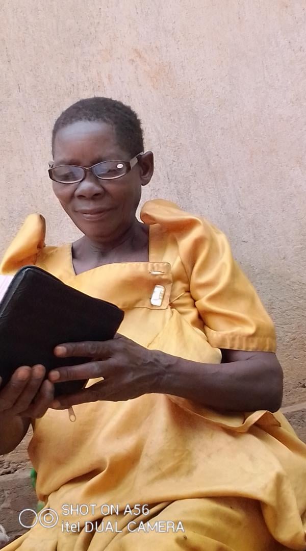 A Bible in Misanje, 2022.